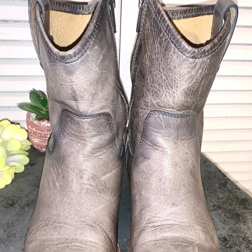 Frye #77908 Melissa Button Leather Antique Washed Women's Biker Boots Size 7 - Picture 5 of 10